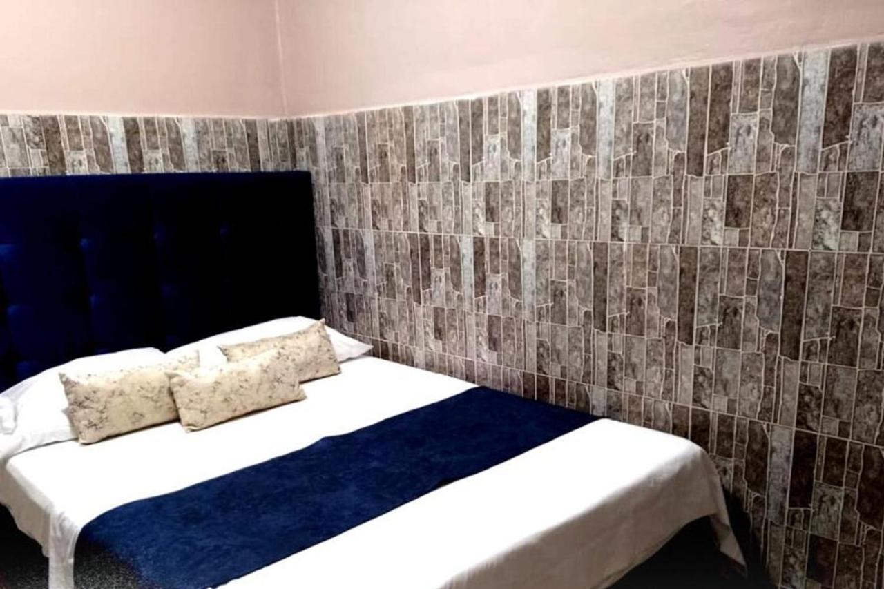 Hotel Titanic Inn Santa Marta  Bagian luar foto